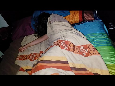 ❤️ ස්ටේප්සන් තම තරුණ සුළු මව නිදා සිටියදී ඇයට බැණ වදියි. ❤️ si.sexygirlspics-com.ru ❌